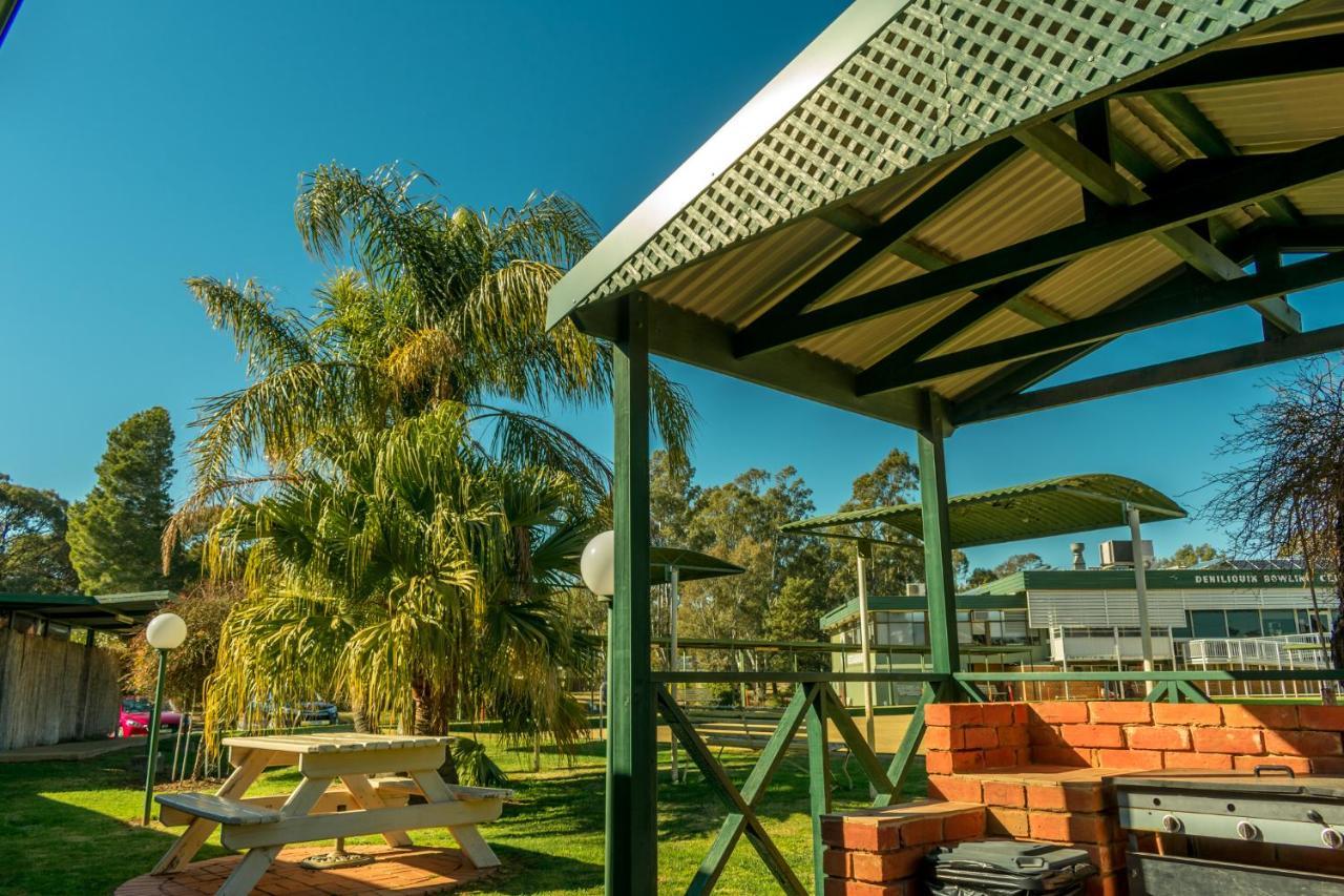 Deniliquin Country Club Motor Inn Экстерьер фото