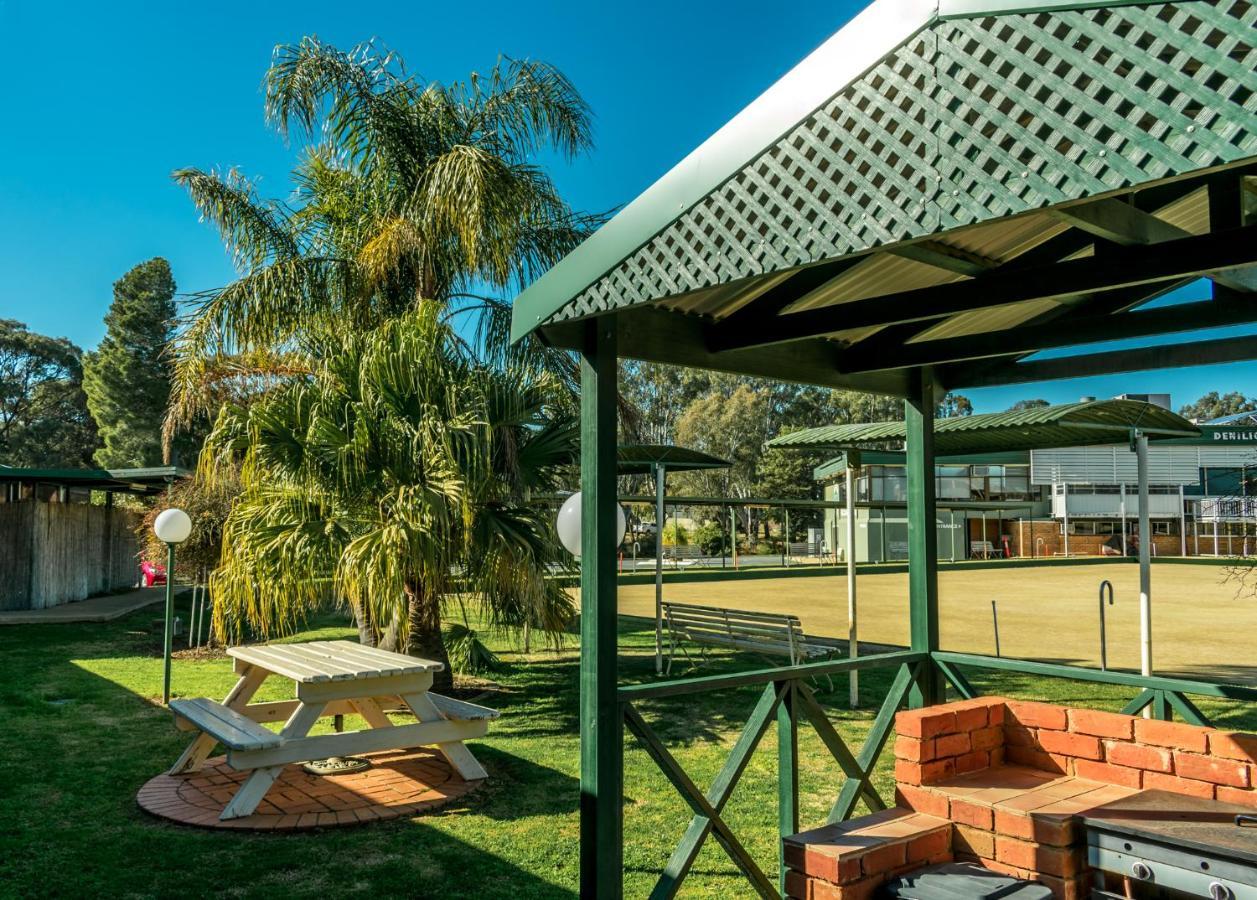 Deniliquin Country Club Motor Inn Экстерьер фото